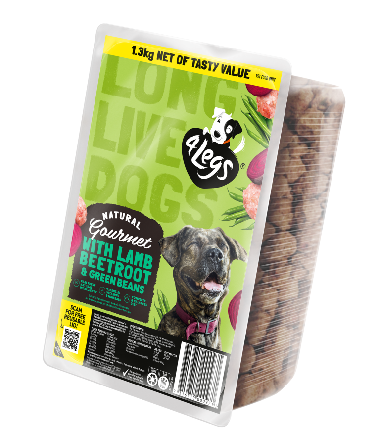 Natural gourmet lamb with beetroot and green beans